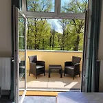 Zum Kleistpark بيت ضيافة