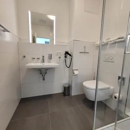 Zum Kleistpark Guest house